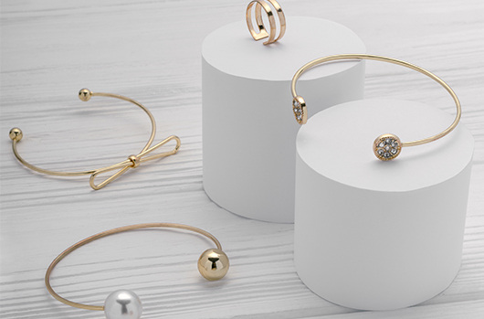 Jewelry & Accessories